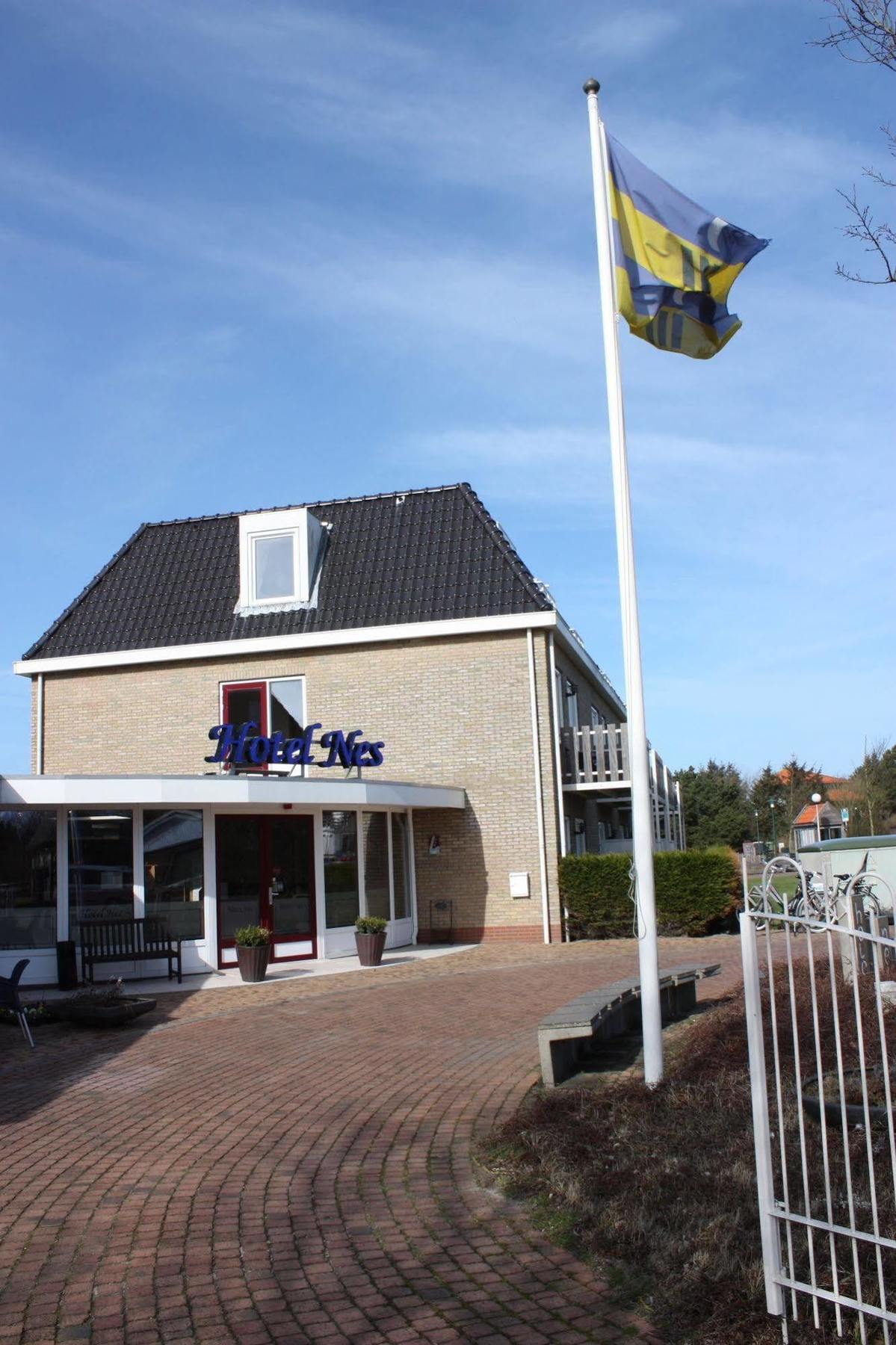 Hotel Nes Exterior photo